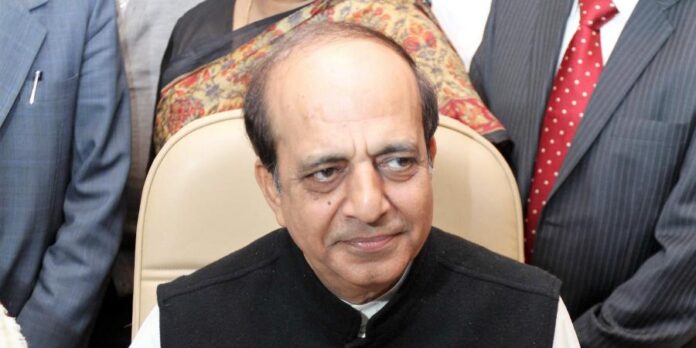 Dinesh_Trivedi