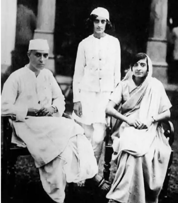 First PM of IndiaPt. Nehru always regards gentleness and custom at any time and place