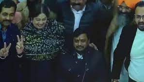 Presiding officer Amit pandey  announce bjp candidate adopting wrong way in Chandgarh Mayor election on 30th January