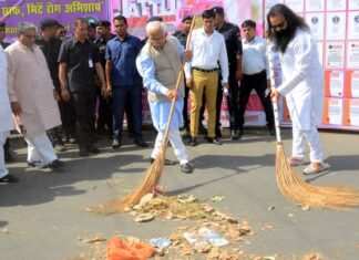 Rapist & Murderer Ram Rahim announced to support BJP-राम मिलाई जोड़ी— मोदी राम रहीम का याराना